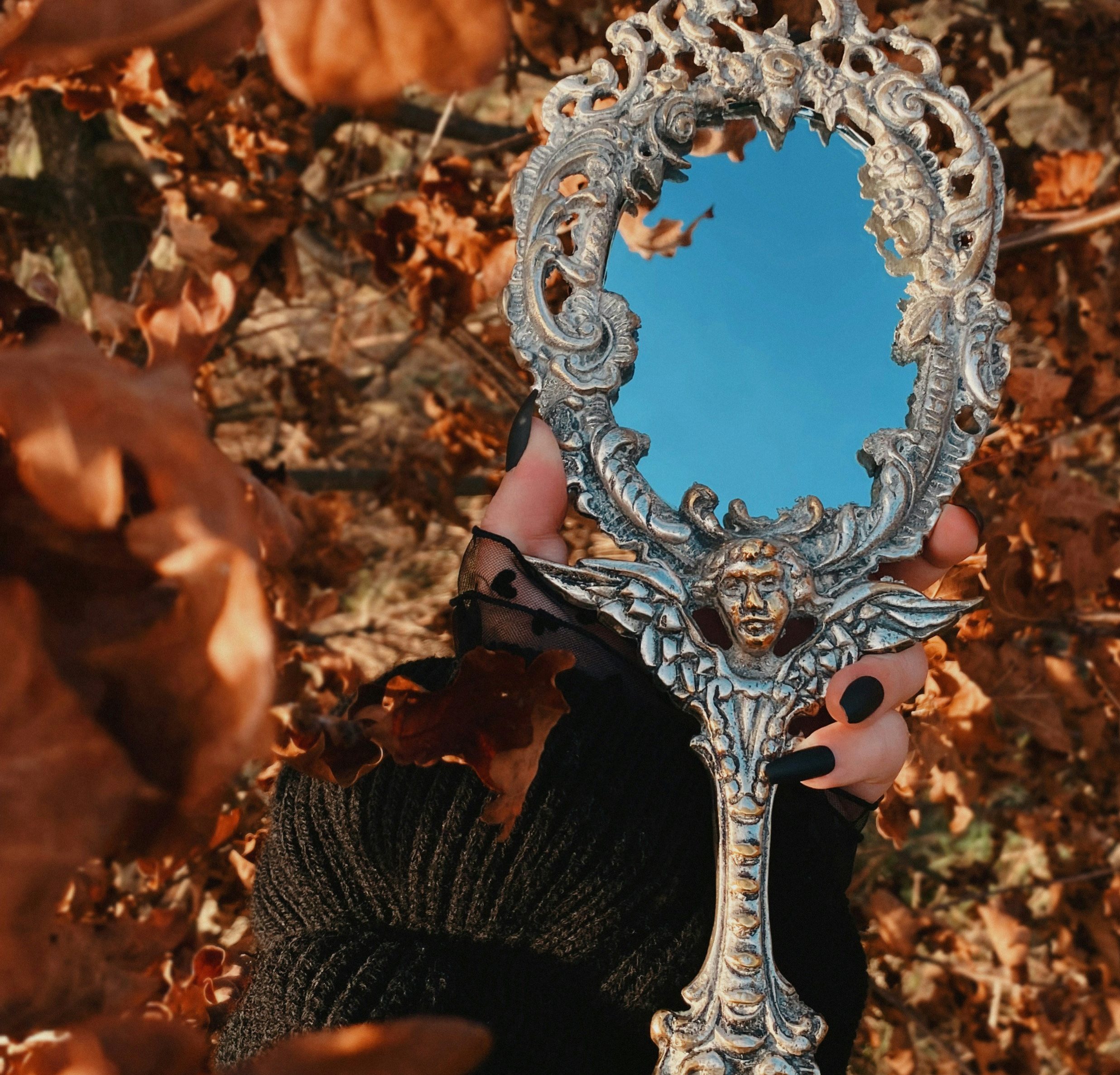 Le tarot, un miroir psychologique pour mieux se&nbsp;comprendre